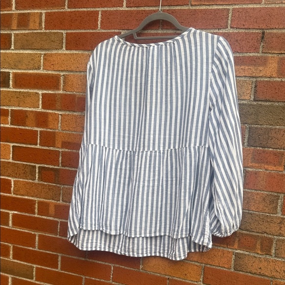 Old Navy Blue and White Striped Blouse - Picture 3 of 4